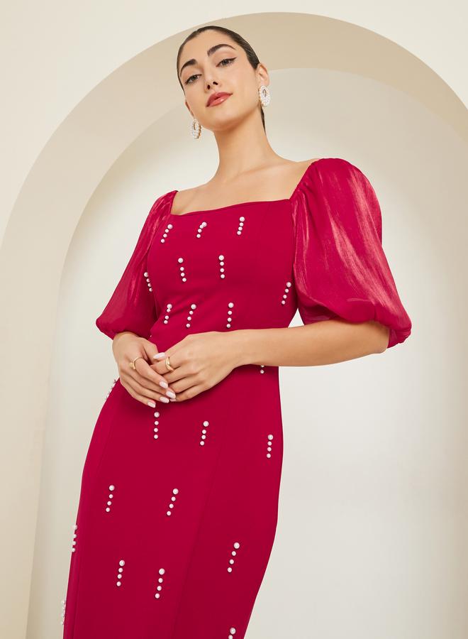 ستايلي فستان ميدي عنابي مزين بأكمام منفوخة وقصة ضيقة - Image 1